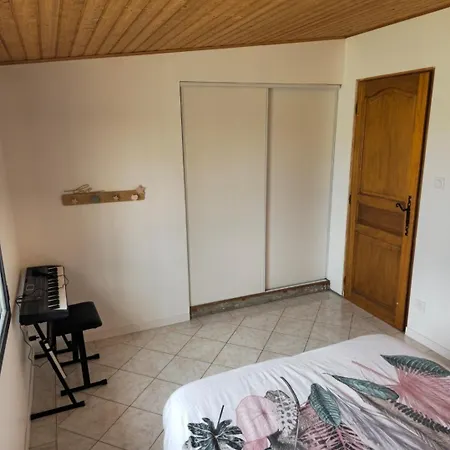 Maison En Pierre, Piscine Chauffee, Parc 1ha Villa