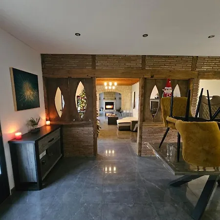 Maison En Pierre, Piscine Chauffee, Parc 1ha Villa Cours-de-Pile